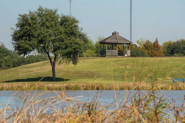 Kitty Hollow Park 11.jpg