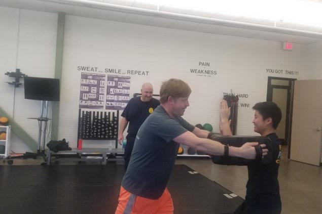 Employees training in self-defense